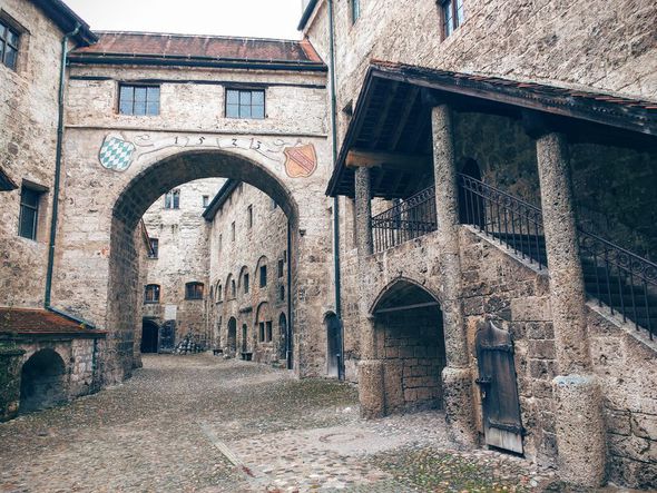 Burghausen, Baravia